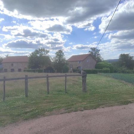 Villa gite le vieux perrin à Andelaroche Extérieur photo